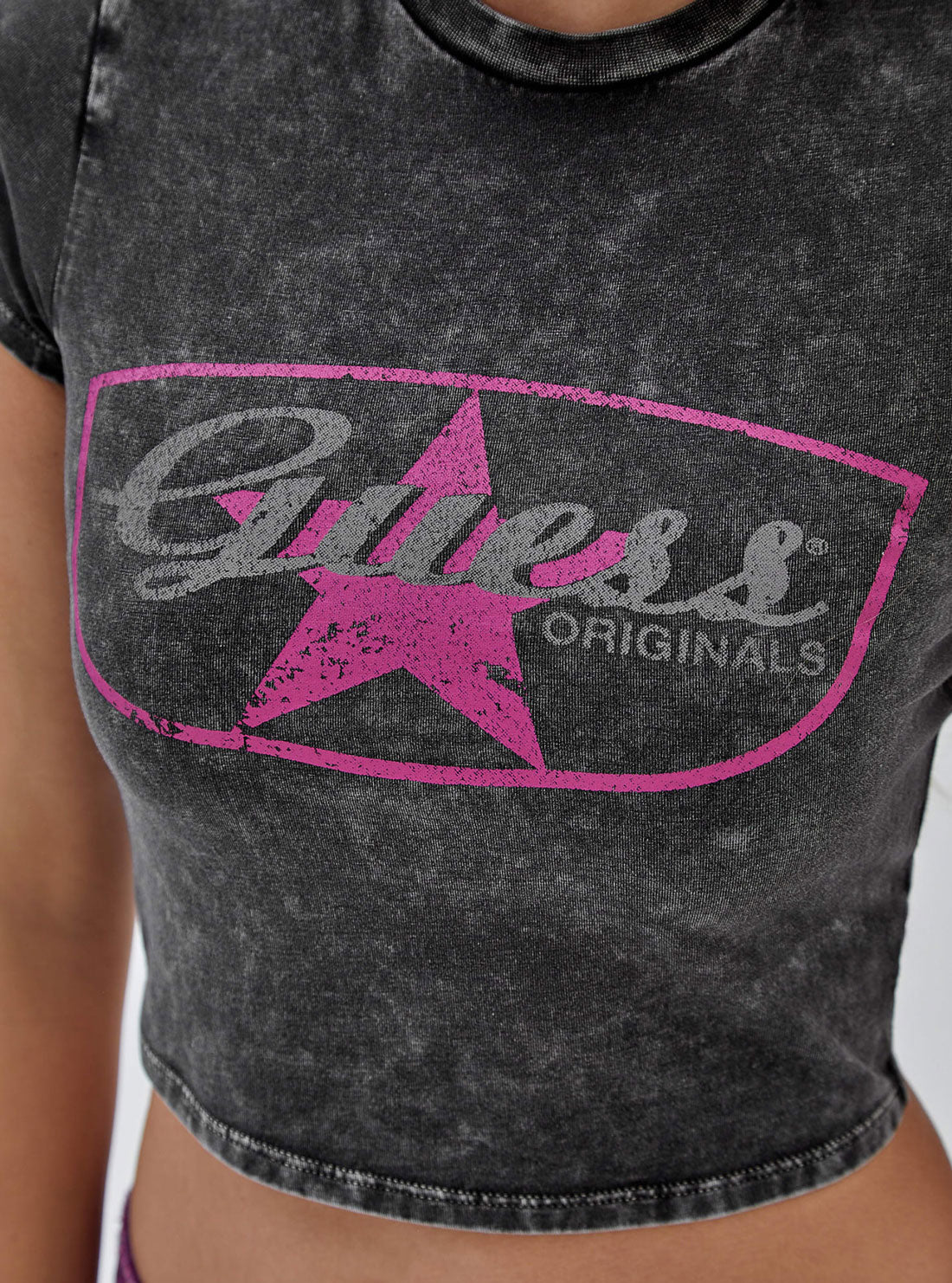 Guess Originals Star Logo Cropped T-Shirt