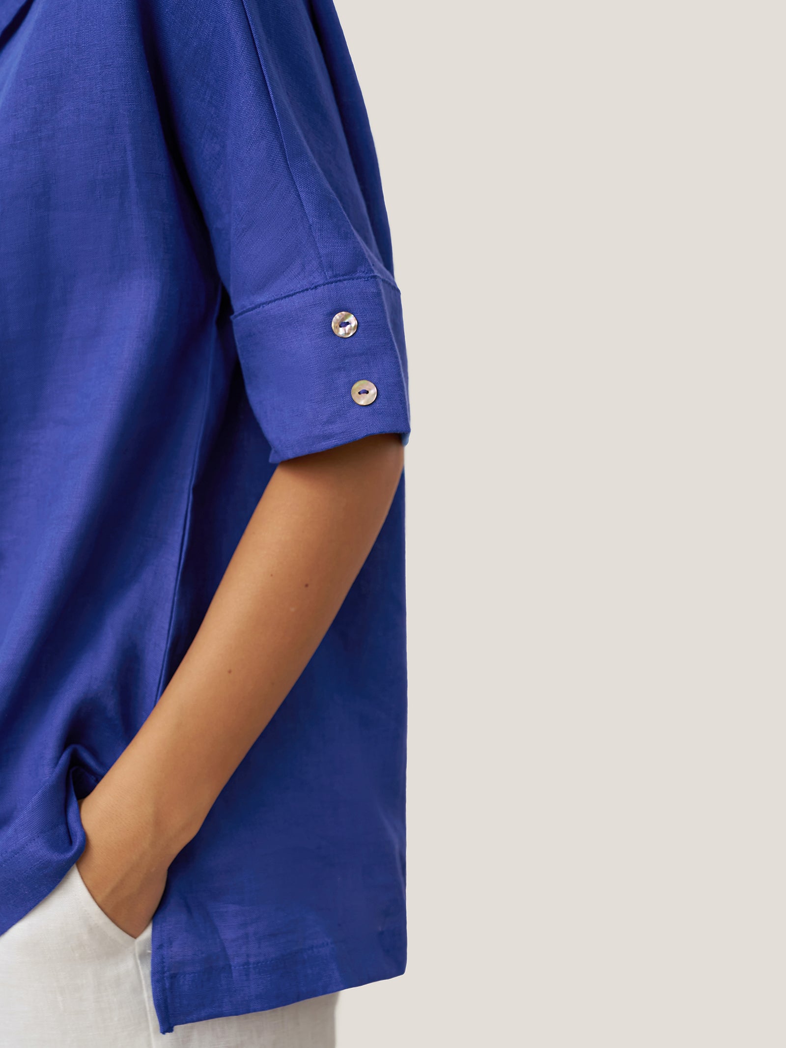 100% Linen V-Neck Short Sleeve Shirt SIERRA