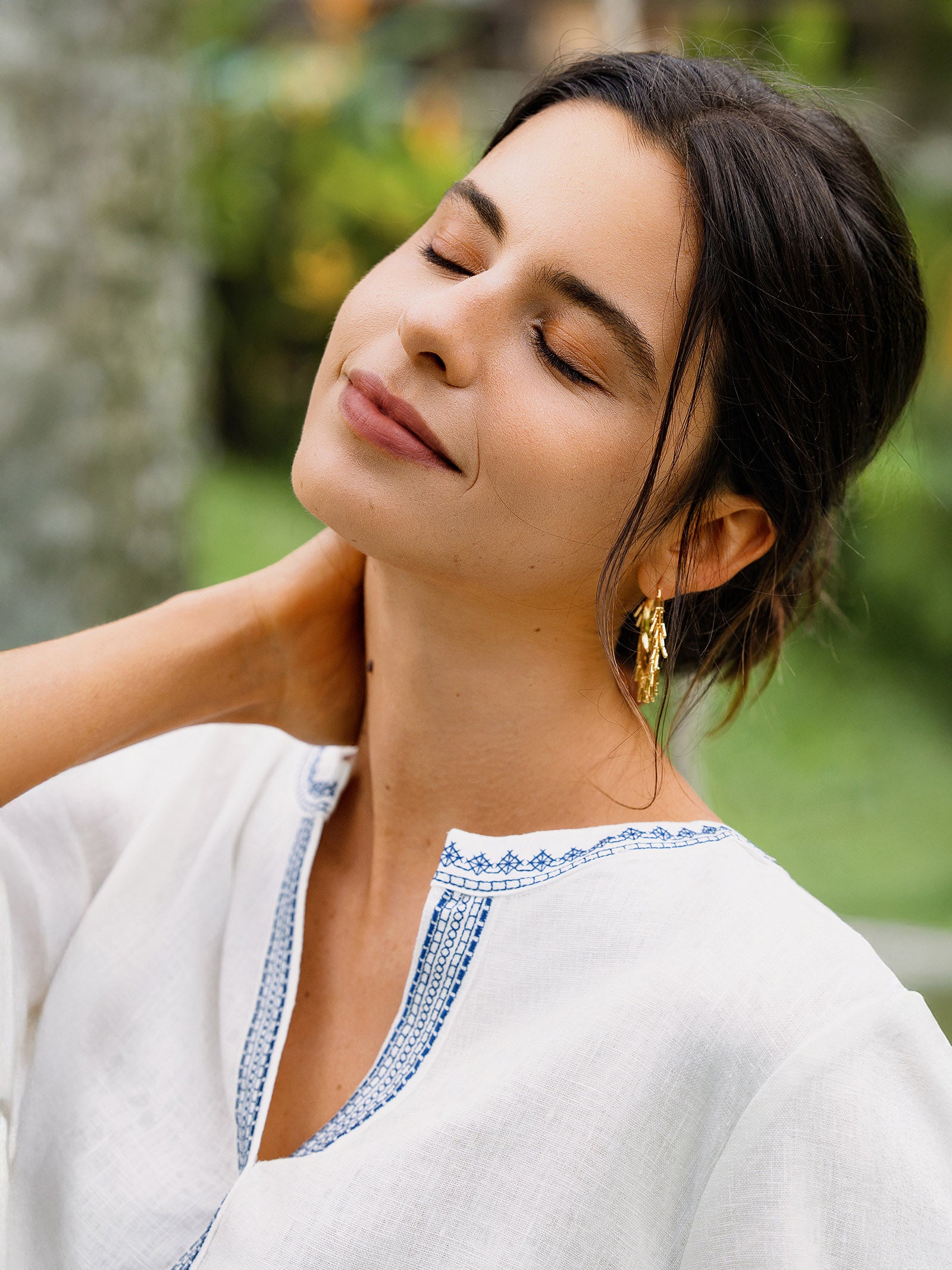 100% Linen Embroidered V-Neck Midi Dress with Belt FELLIS