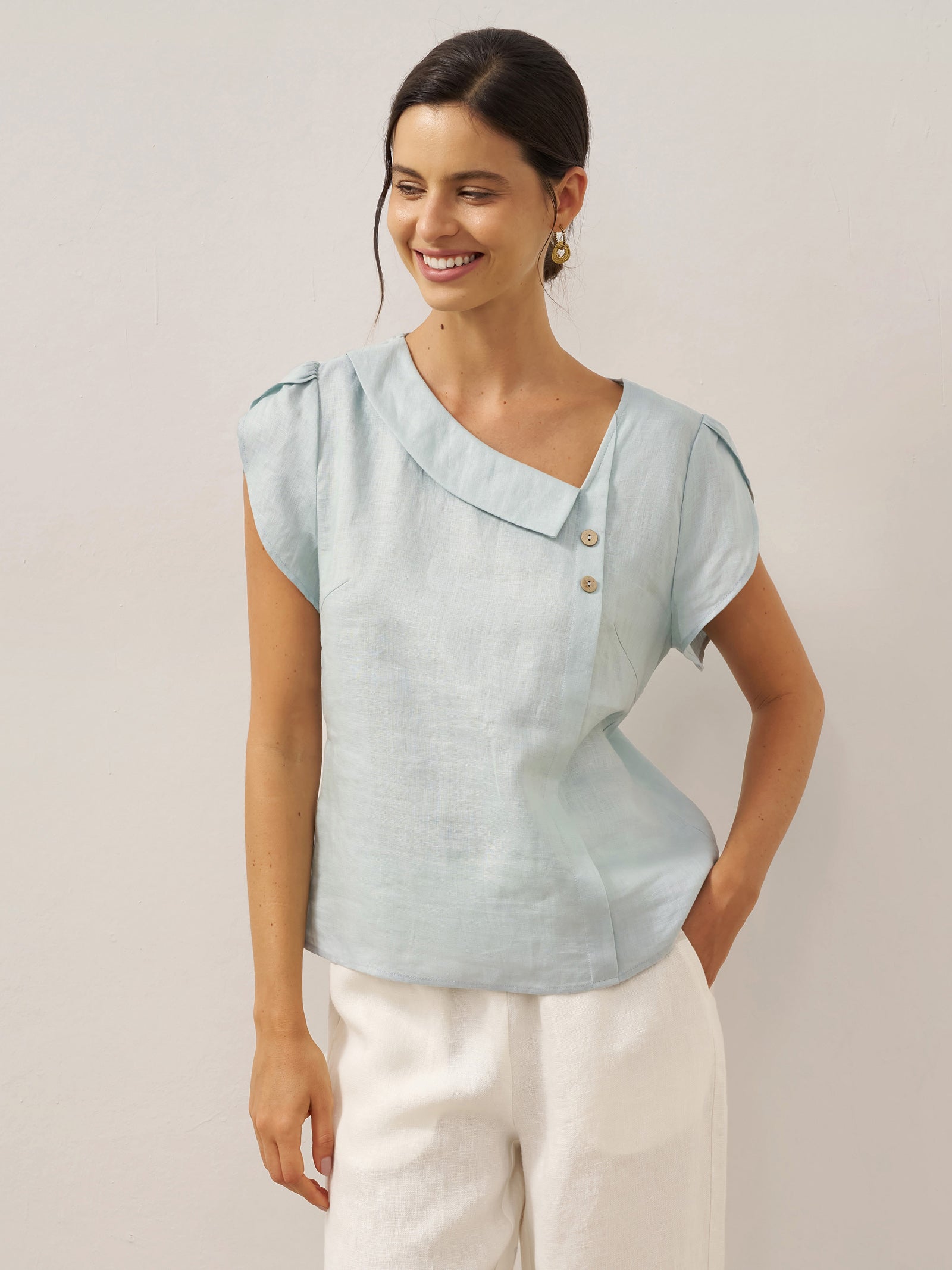 100% Linen Crescent Collar Flutter Sleeve Top FARA